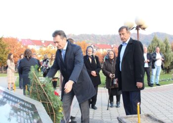 СЛУЖЕН ПАРАСТОС ЗА 301 ПОГИНУЛОГ БОРЦА УОЧИ СЛАВЕ УГЉЕВИKА