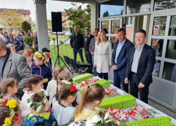 ЧУВАРИ ТРАДИЦИЈЕ ИГРОМ И ПЈЕСМОМ ПРОСЛАВИЛИ ЛАЗАРЕВУ СУБОТУ