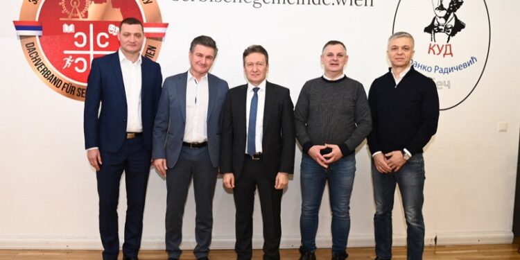 “Чувају идентитет, културу, традицију, вјеру и обичаје српског народа”, Начелник Угљевика са српском дијаспором у Бечу