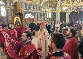 ЕПИСКОП ФОТИЈЕ У УГЉЕВИКУ: ПОЗВАО НА МОЛИТВУ ЗА ПРОГОЊЕНЕ МОНАХЕ У КИЈЕВСКО-ПЕЧЕРСКОЈ ЛАВРИ