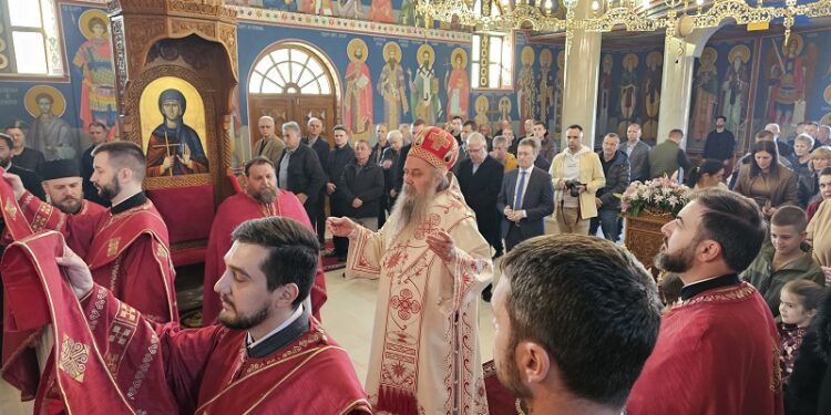 ЕПИСКОП ФОТИЈЕ У УГЉЕВИКУ: ПОЗВАО НА МОЛИТВУ ЗА ПРОГОЊЕНЕ МОНАХЕ У КИЈЕВСКО-ПЕЧЕРСКОЈ ЛАВРИ