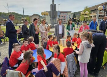 Васкршња радионица у Угљевику за малишане: Радовање од срца