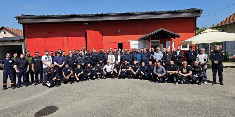 Угљевички ватрогасци акцијом добровољног давалаштва крви обиљежили двије деценије постојања и рада: Подржале их колеге из свих дијелова Српске