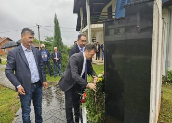 Служен парастос за погинуле борце Горње Трнове: Дали живот за вјеру православну и отаџбину