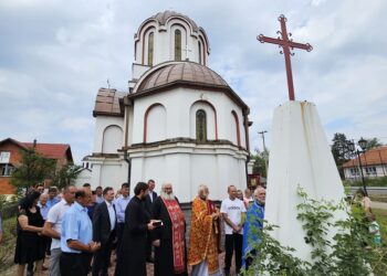 Храм у Угљевичкој Обријежи прославио Ивањдан