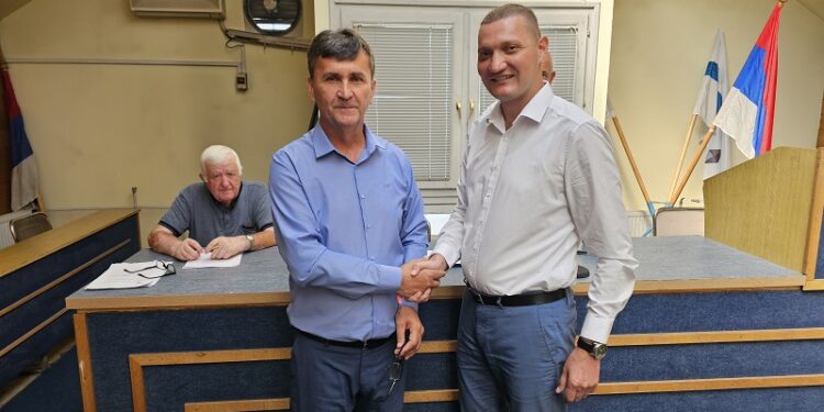 ЈЕДНОГЛАСНА ПОДРШКА: Јован Маринковић поново изабран за предсједника Борачке организације Угљевика