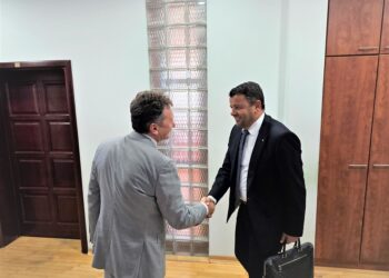 “Свим људима бољи живот” Начелник Угљевика Перић састао се са министром за људска права и избјеглице БиХ Хуртићем