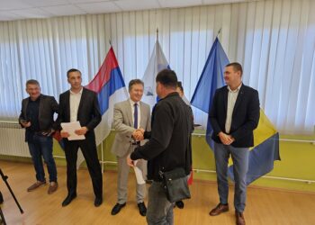 Подршка пољопривреди локалне управе Угљевика: Кречњак за квалитет земљишта