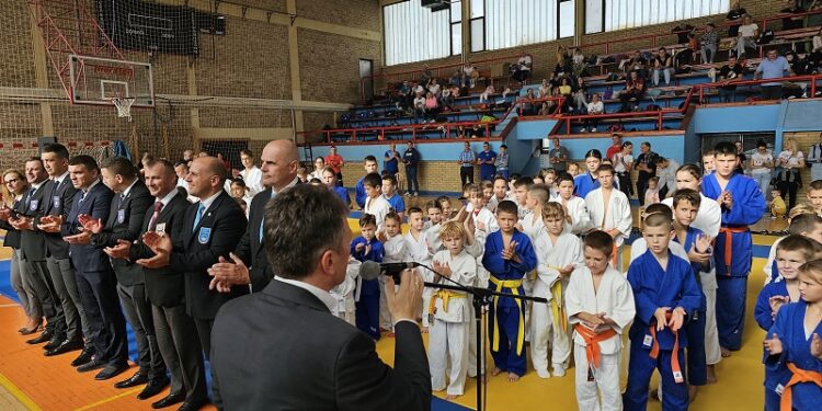 Међународни Џудо турнир у част крсне славе Угљевика: Окупили 347 такмичара