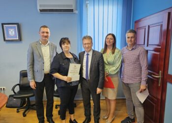 Најљепше двориште општине Угљевик Зорице Симикић: ГРАДУ „ДУШУ“ ДАЛИ