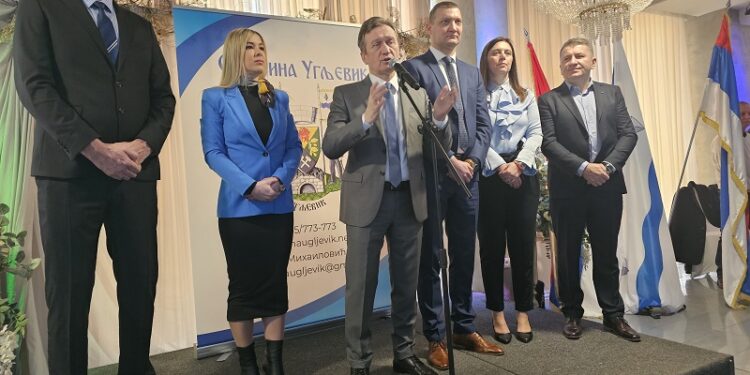 Празнични пријем у Угљевику: Српској срцем ударили темеље