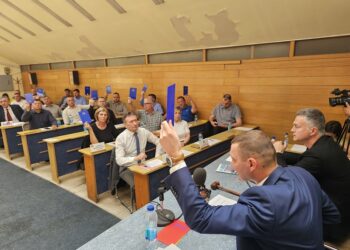 Одборници СО Угљевик једногласни на тематској сједници: УГЉЕВИК НЕ ДА РУДНО БОГАТСТВО И ОБРАЗ!