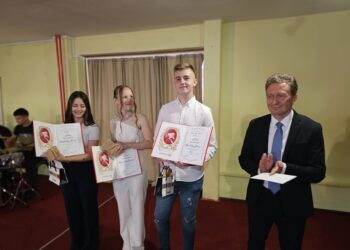 “Дан ученичког стваралаштва“ у угљевичкој основној школи: ОПШТИНА НАГРАДИЛА НАЈБОЉЕ