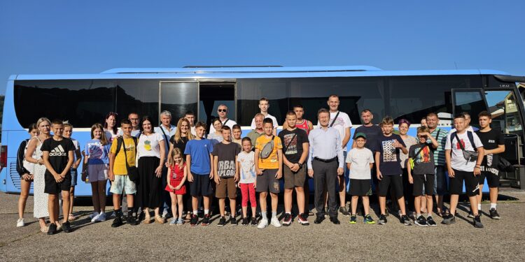 Млади кошаркаши из Угљевика отпутовали на Златибор: Гости „Црвене звезде“