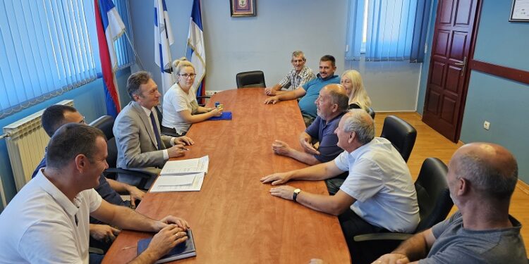 Никад већа подршка домаћинима под Мајевицом: Начелник Угљевика за економска домаћинства издвојио 1,5 милиона КМ