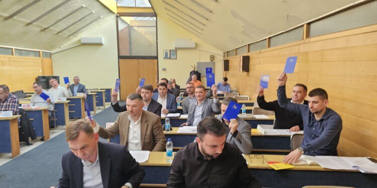 Усвојен буџет Угљевика: Бивша власт оставила 12 милиона КМ дуга