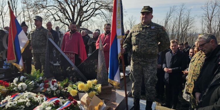 Помен пуковнику Милану Јовићу: Угљевичани славе хероја