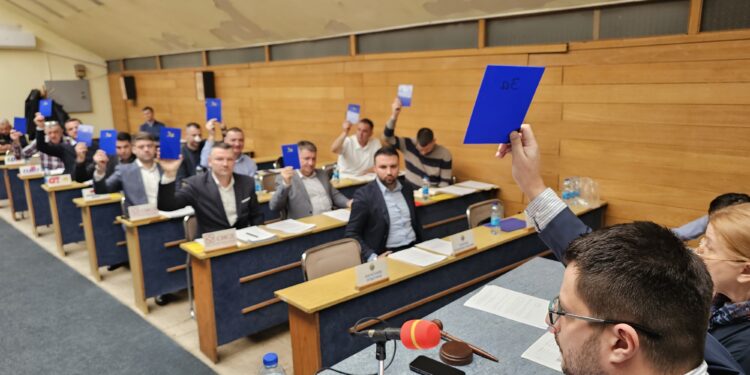 „Угљевик не да тековине Републике Српске“: Здушна подршка институцијама