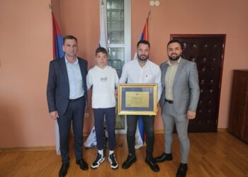 Начелник Угљевика даровао врхунске спортисте: Подршка спорту и младима
