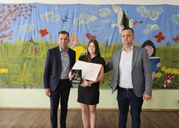 Вриједни и марљиви ђаци из Доње Трнове: Општина цијени знање