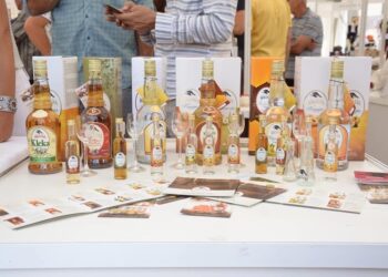 САЈАМ ШЉИВЕ, ВОЋНИХ РАКИЈА И МЕДА „УГЉЕВИК 2025“: Позив за оцјењивање узорака меда и ракија