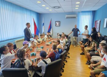 Угљевичка дјеца боравиће на едукативном кампу Гучево: Општина финансијски подржала