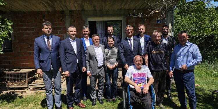 Подршка породици која је дала велики допринос Републици Српској: Обнова куће Никића у Угљевику